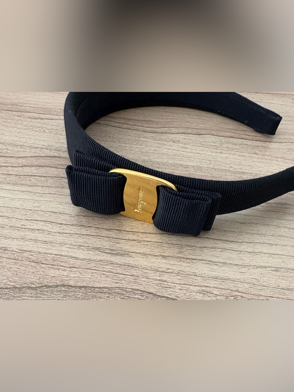 Ferragamo Vara hairband Black Grosgrain Bow Headband Gold